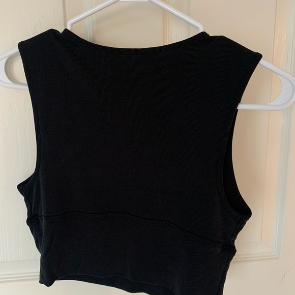 Crop top - Picture 3 of 3